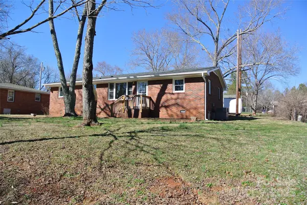284 Brackett RD, Forest City, NC 28043