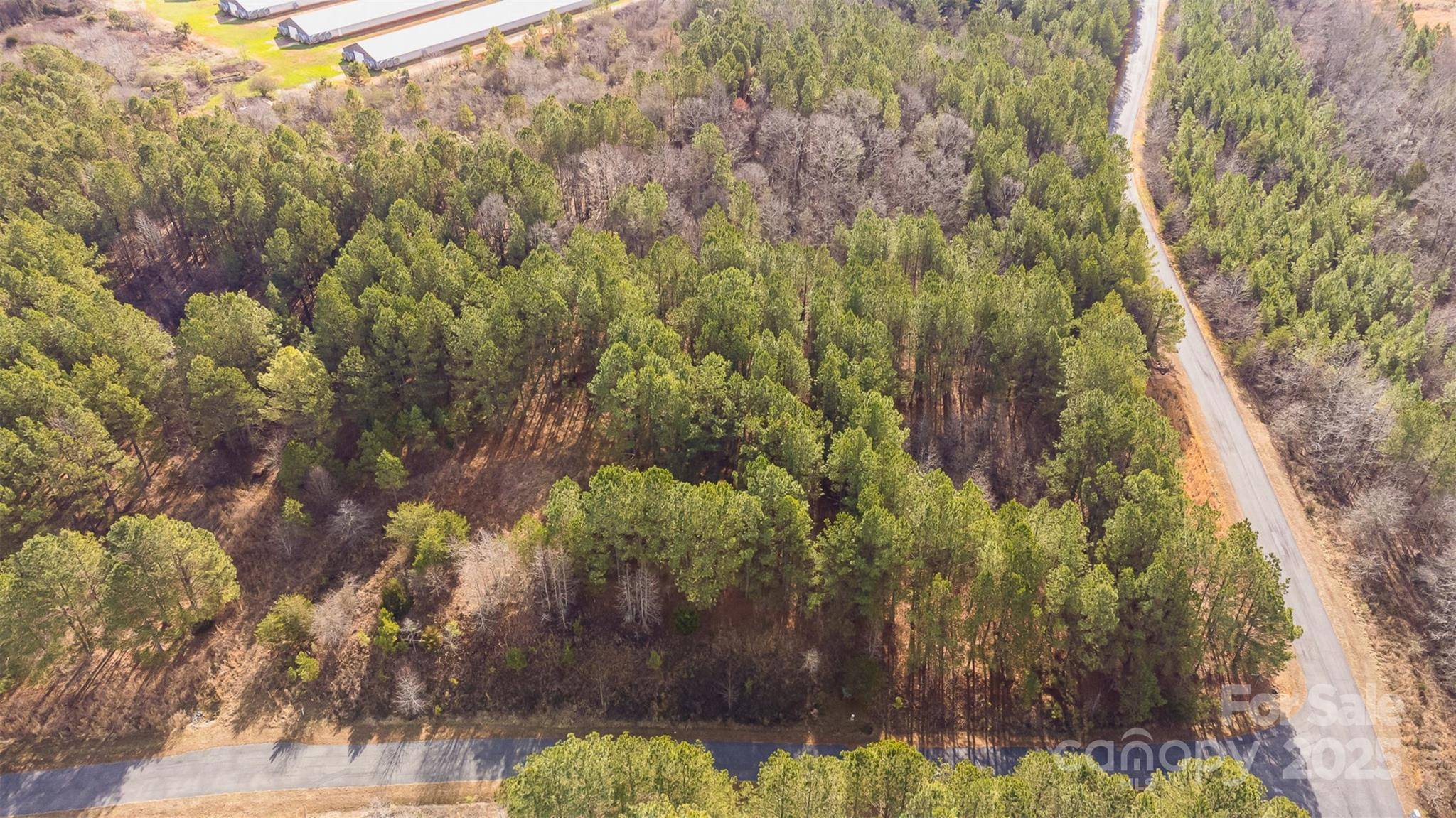 Mooresboro, NC 28114,100 Riverview DR