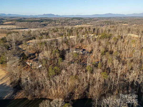 Rutherfordton, NC 28139,136, 138 Plantation DR #27