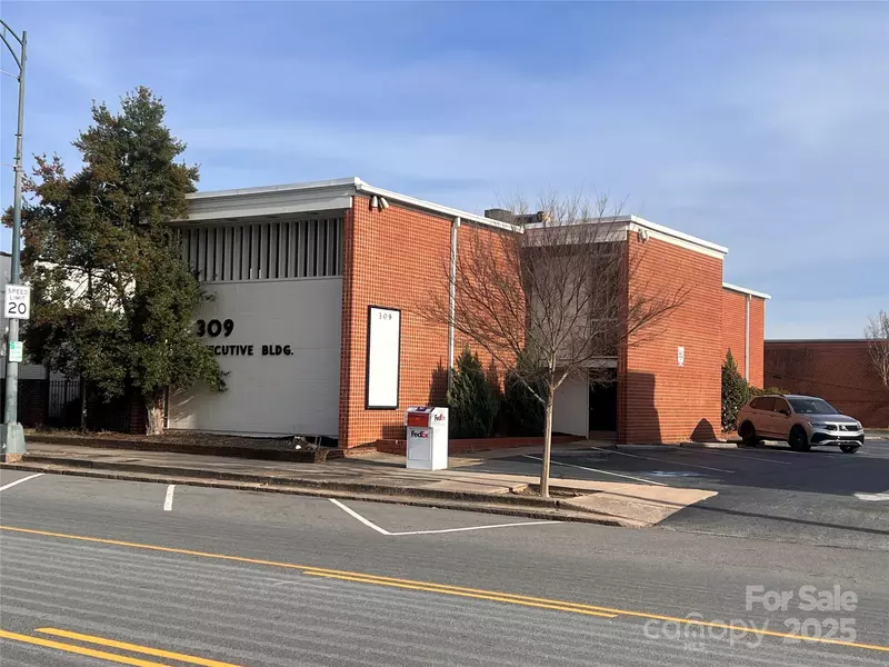309 N Main ST, Salisbury, NC 28144