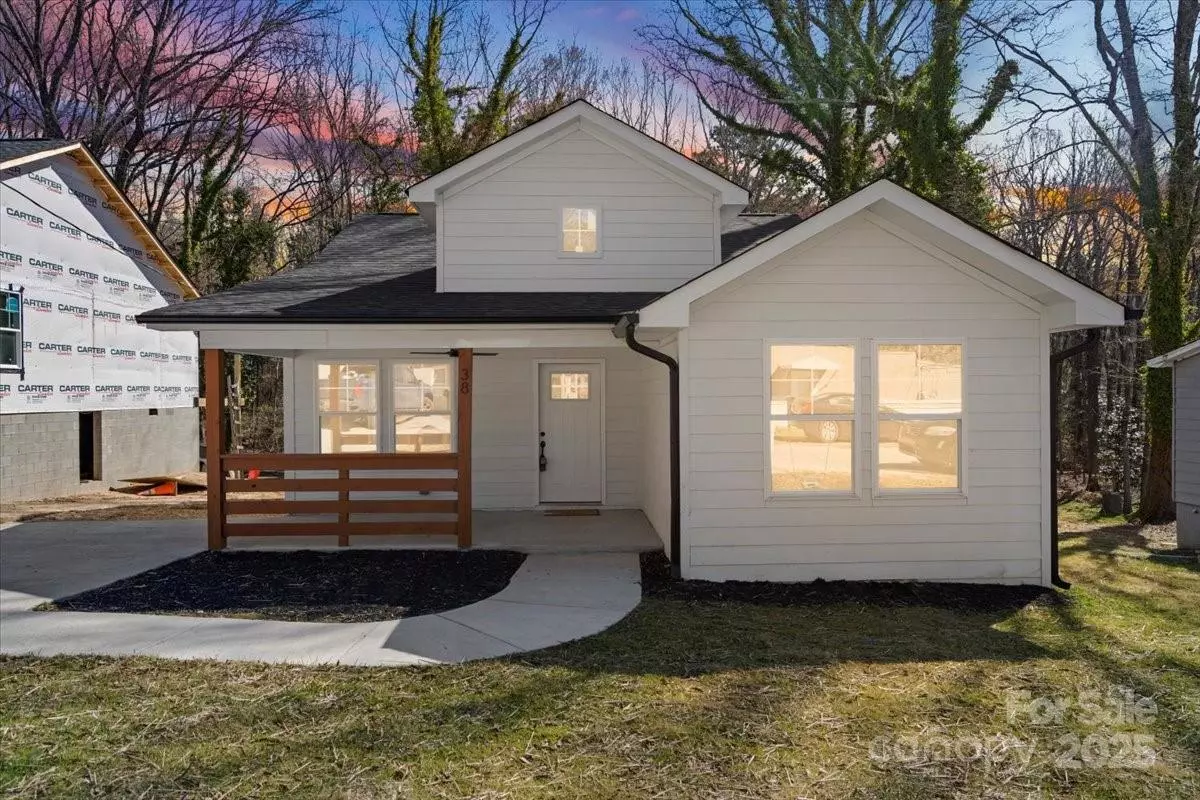 York, SC 29745,38 Magnolia ST