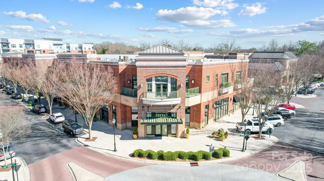 720 Governor Morrison ST #207, Charlotte, NC 28211