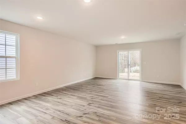 Troutman, NC 28166,116 Dorian PL