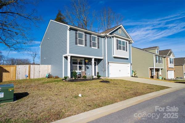 Candler, NC 28715,124 Marathon LN