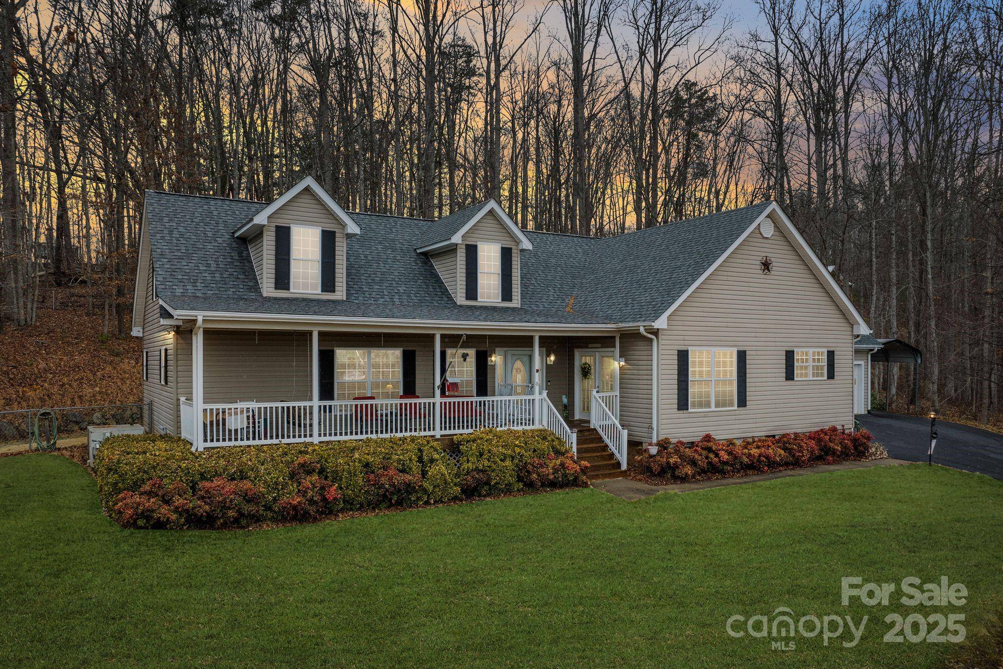75 Pine Tree DR, Candler, NC 28715