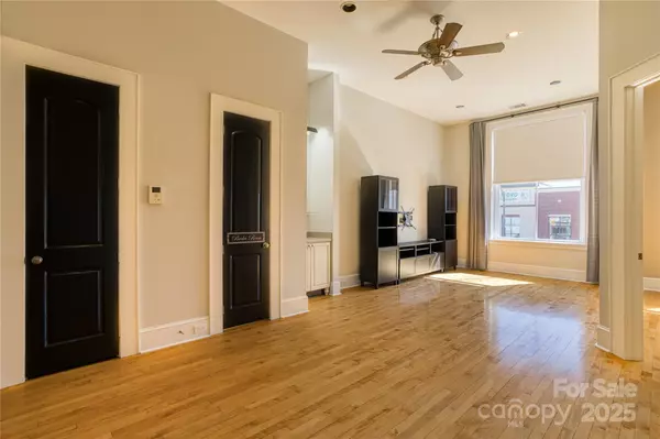 Salisbury, NC 28144,300 S Main ST #K
