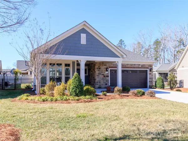 2209 Lincolnshire LN, Waxhaw, NC 28173