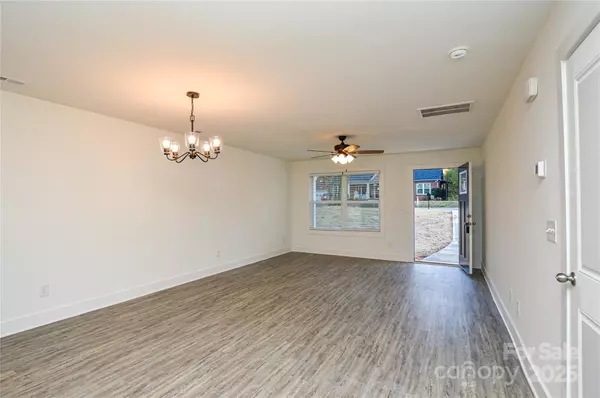 Morganton, NC 28655,419 Alexander AVE