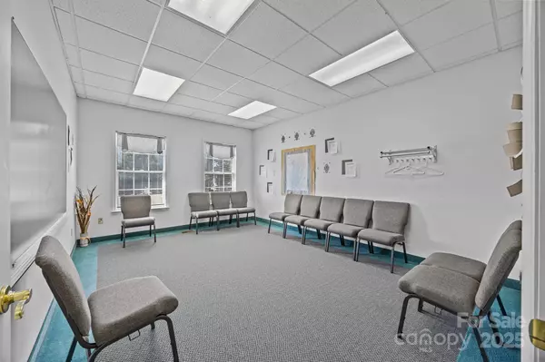 188 Wiggins RD Mooresville, NC 28115