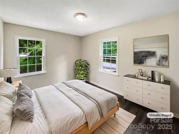 Matthews, NC 28105,316 Epperstone LN