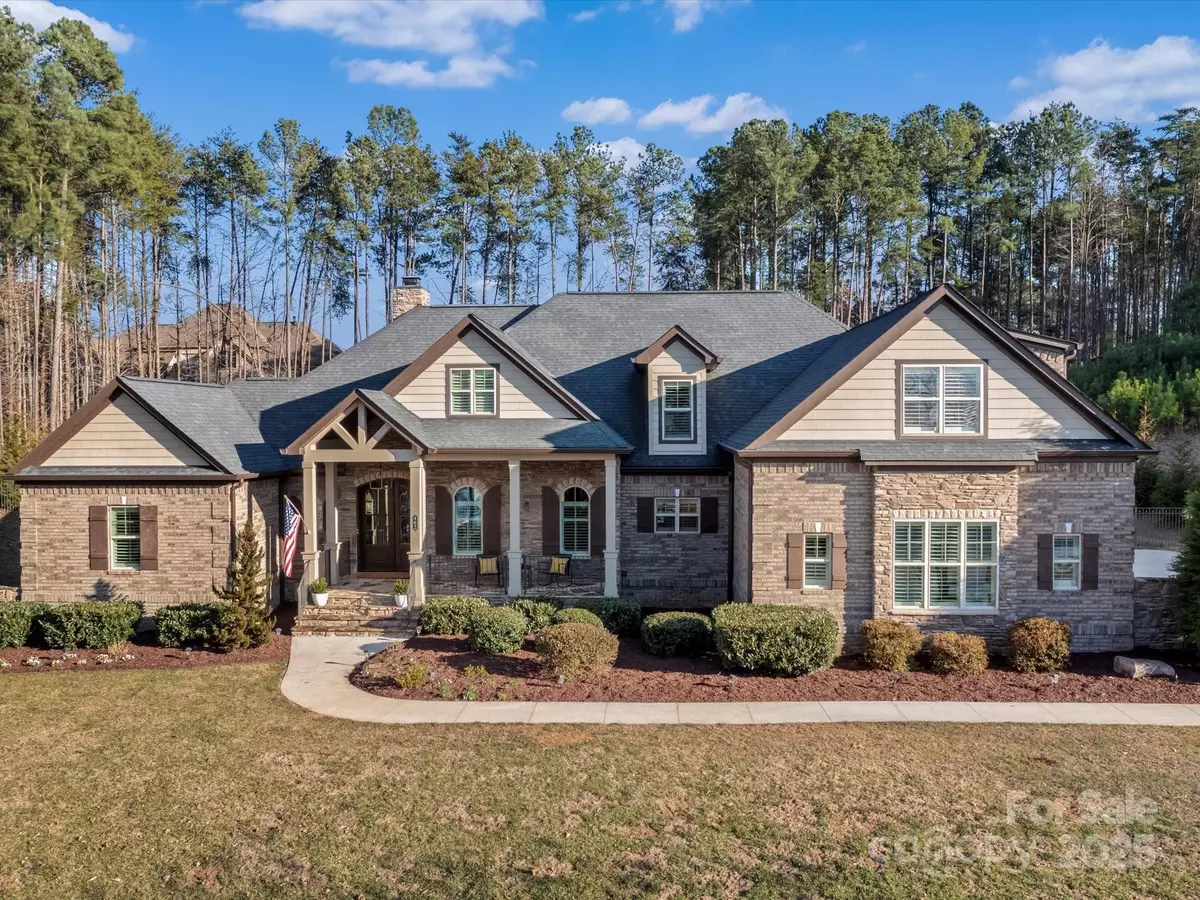 Mooresville, NC 28117,462 Barber LOOP