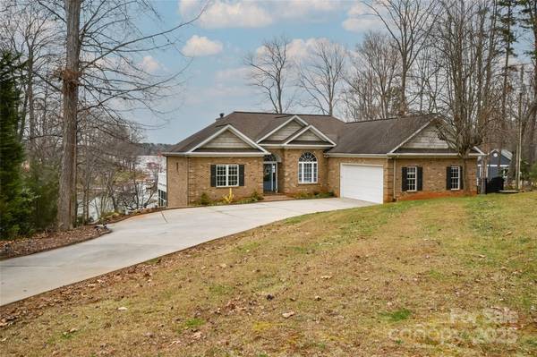 4543 Stonesthrow DR, Denver, NC 28037