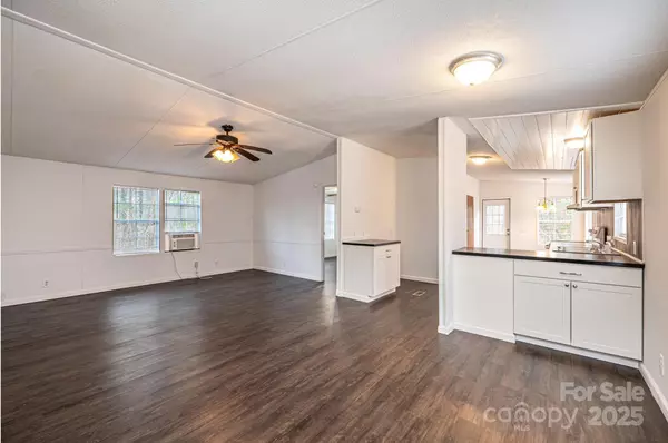 Lenoir, NC 28645,519 Ridgeway PL SW