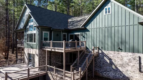 Connelly Springs, NC 28612,2472 W Paradise Harbor DR