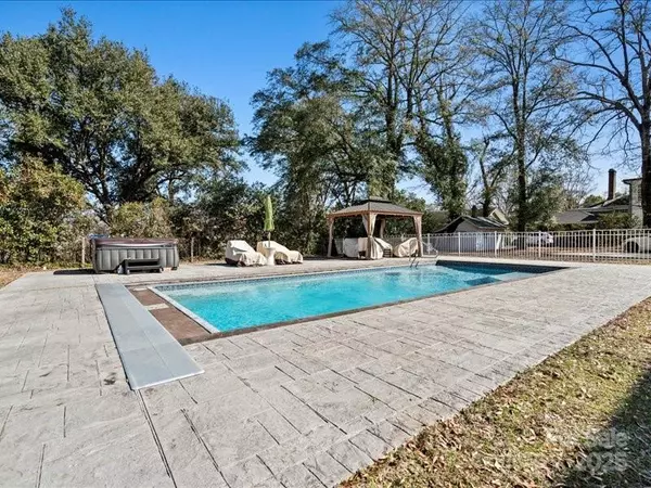 Cheraw, SC 29520,328 3rd ST