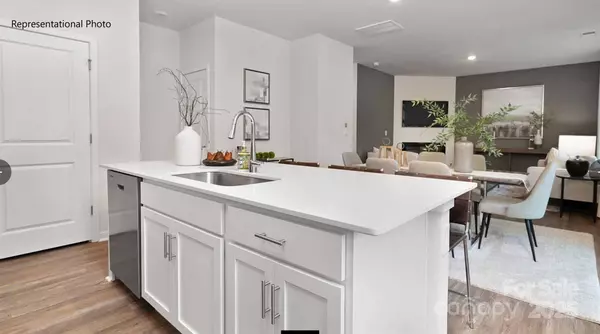 Kings Mountain, NC 28086,208 Parker Claire LN