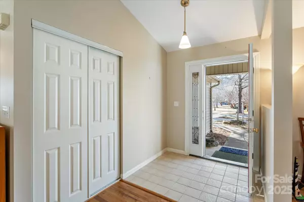 Hendersonville, NC 28791,2625 Middleton CIR