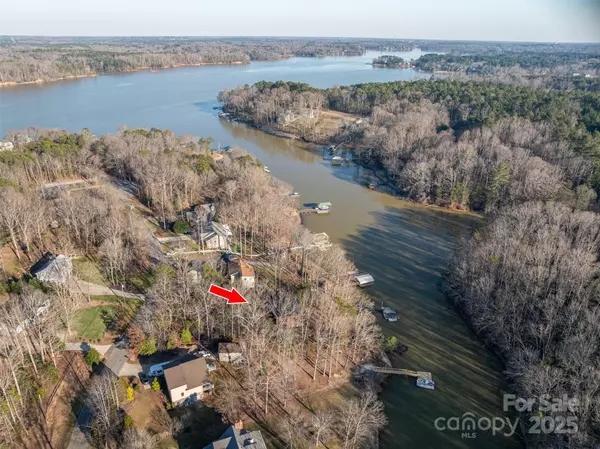 Sherrills Ford, NC 28673,8749 Dog Leg RD #7