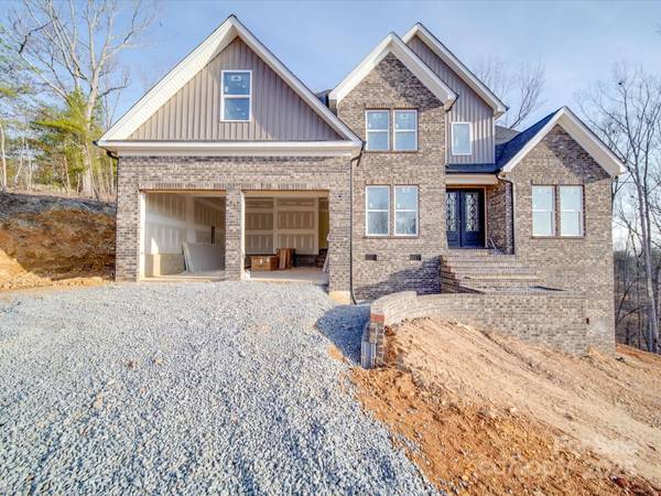 240 Mark Ryan LN, Dallas, NC 28034