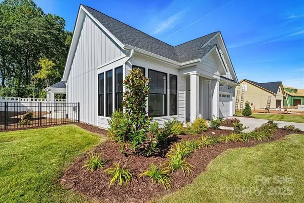 Mooresville, NC 28115,114 Alenda Lux CIR #3