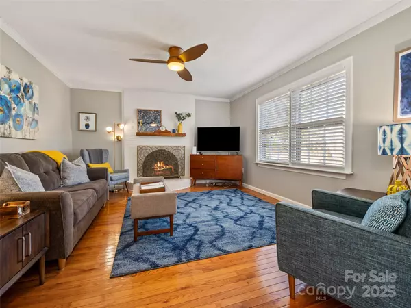 Asheville, NC 28806,114 Summerglen DR