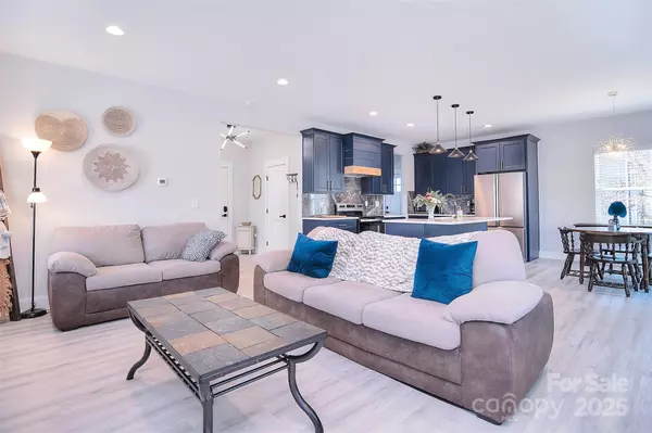 Concord, NC 28025,633 Hyde Park DR NE