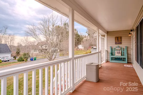 Arden, NC 28704,17 Mallory Meadows CT