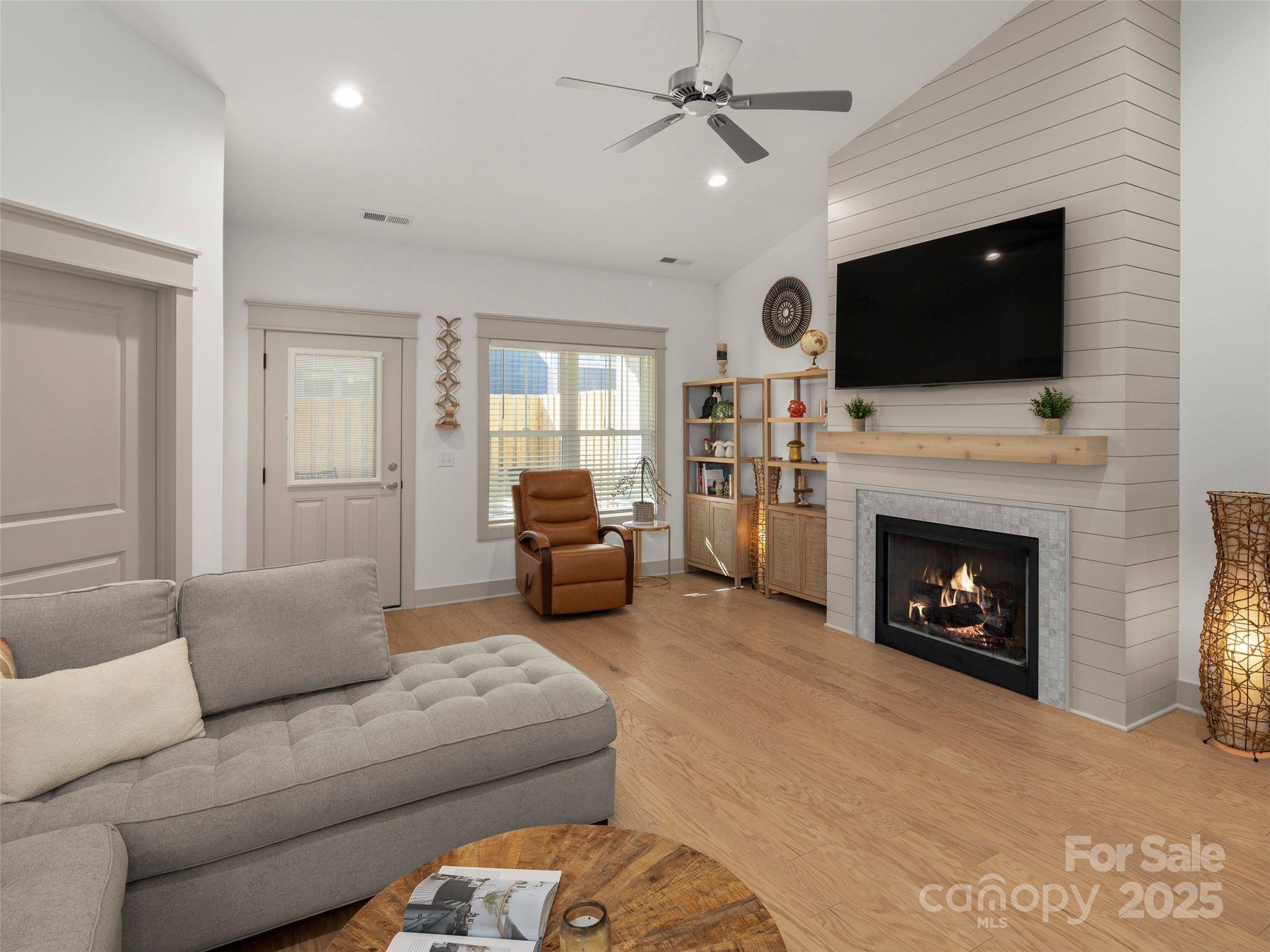 Arden, NC 28704,8 Cozy Cottage WAY