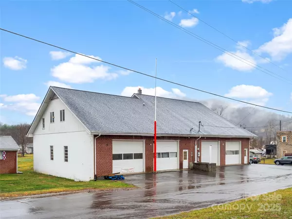 1679 Barnardsville HWY, Barnardsville, NC 28709