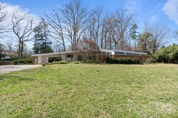 Charlotte, NC 28211,2300 Cloister DR