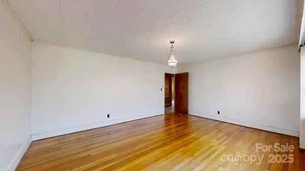 Lincolnton, NC 28092,4774 E NC 150 HWY