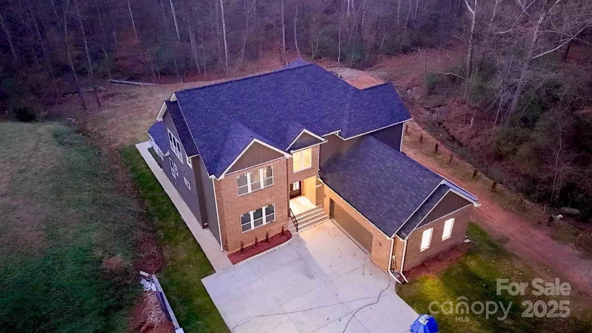 Charlotte, NC 28214,2302 Rayecliff LN