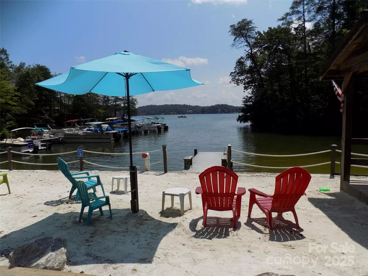 Lake Lure, NC 28746,0 Pine Tree CT #150
