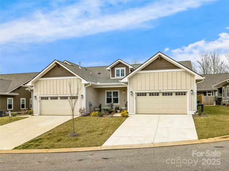 10 Cozy Cottage WAY, Arden, NC 28704