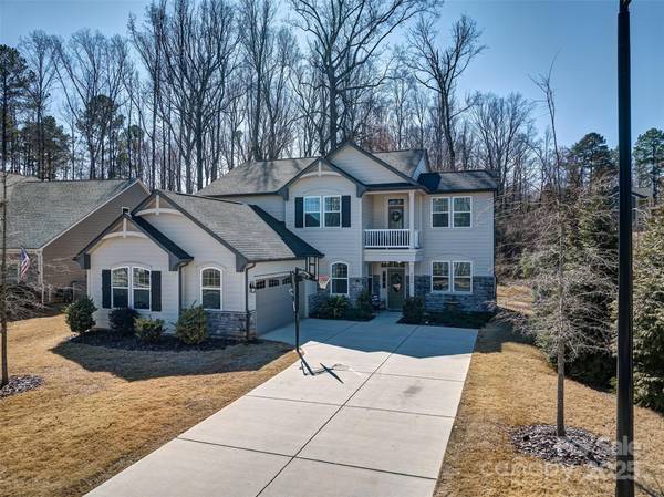 5050 Watersail WAY, Lake Wylie, SC 29710