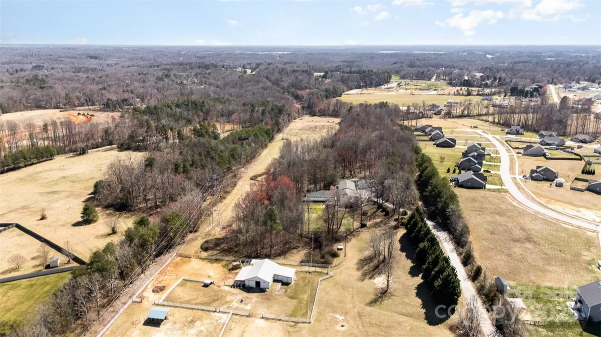 Kernersville, NC 27284,1456 N Main ST