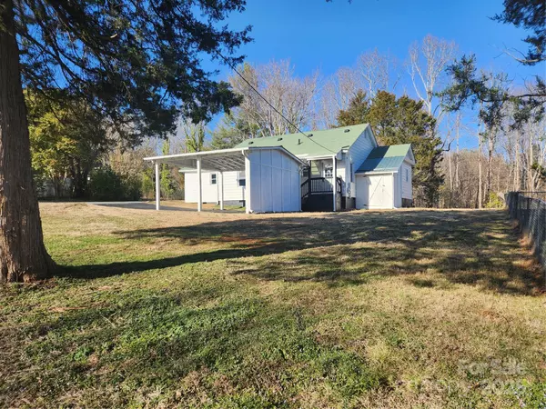 Hickory, NC 28601,200 HillCrest AVE