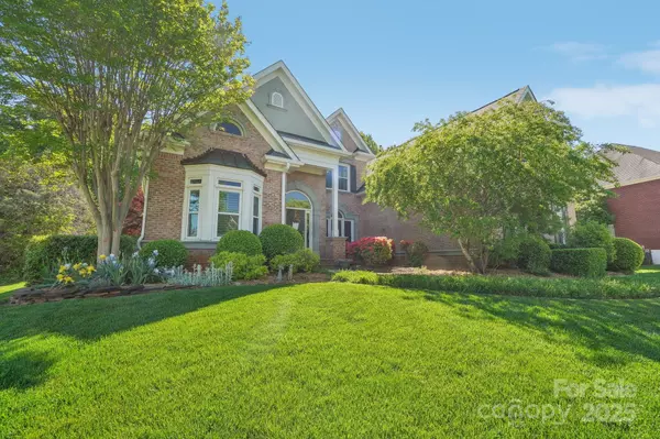 Matthews, NC 28105,820 Hampshire Hill RD #106