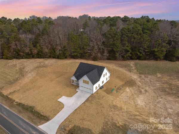 2095 Tite RD, Stanfield, NC 28163