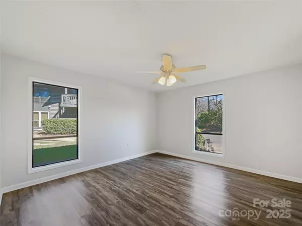 Charlotte, NC 28270,4918 Sardis RD #E