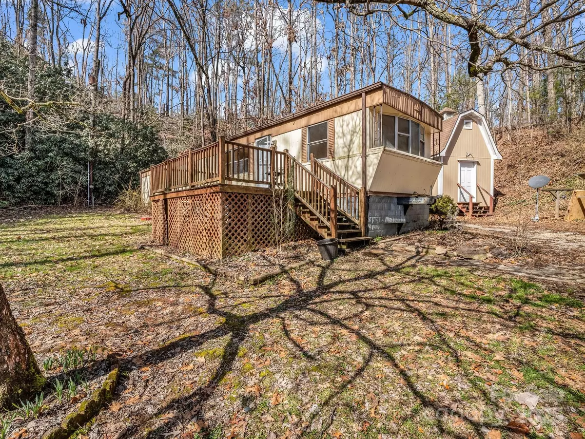 Hendersonville, NC 28791,329 Squirrel Hollow DR