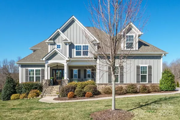 190 Hidden Meadows DR, Mooresville, NC 28117