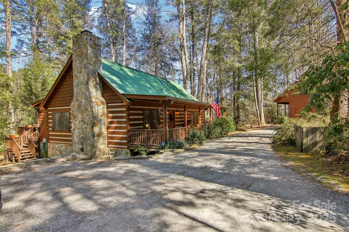 Brevard, NC 28712,380 Cedar LN