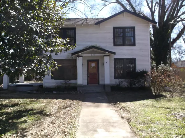 Monroe, NC 28112,322 E Houston ST