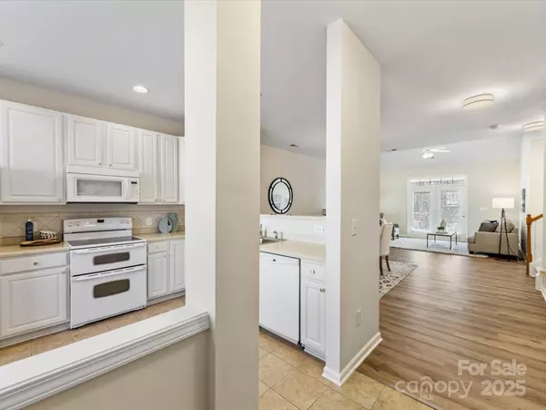 Charlotte, NC 28213,3465 Caldwell Ridge Pkwy