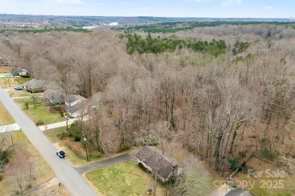 34 Bowen DR,  Belmont,  NC 28012