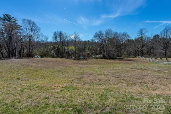 Brevard, NC 28712,20 Catawba LN