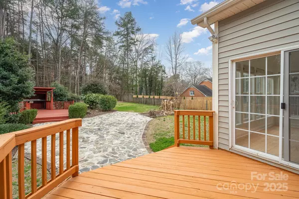 Charlotte, NC 28277,5672 Wrenfield CT