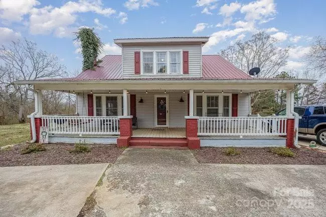1386 Jennings RD, Statesville, NC 28625