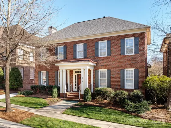 8915 Heydon Hall CIR, Charlotte, NC 28210